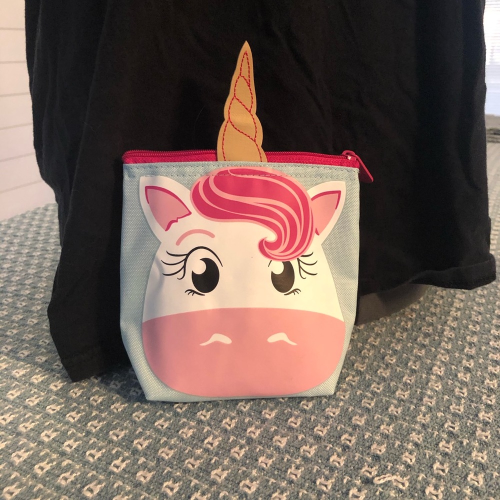 Thirty one unicorn snack thermal.